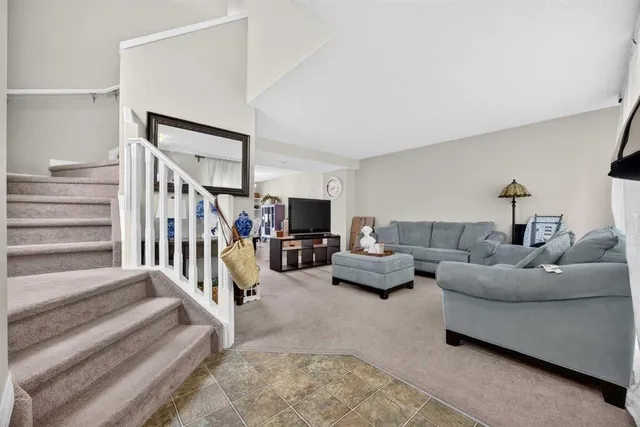 437 Tuscany Dr, Calgary 4
