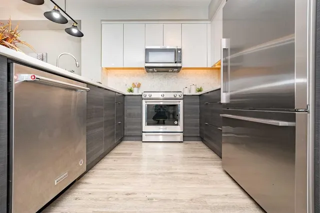 95 Burma Star Rd #3122, Calgary 4