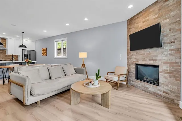 309 12 Ave #1, Calgary 5