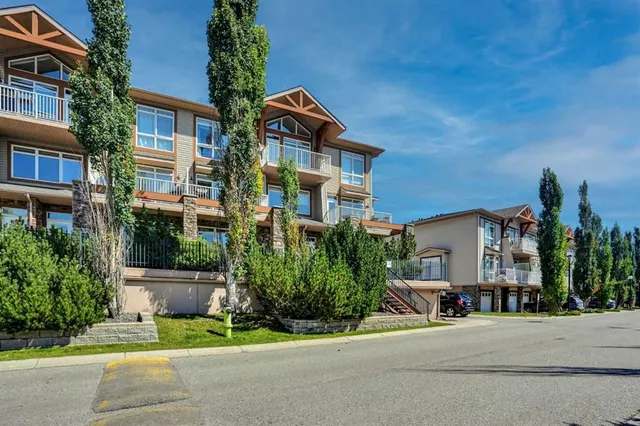 148 Rockyledge View #5, Calgary 5