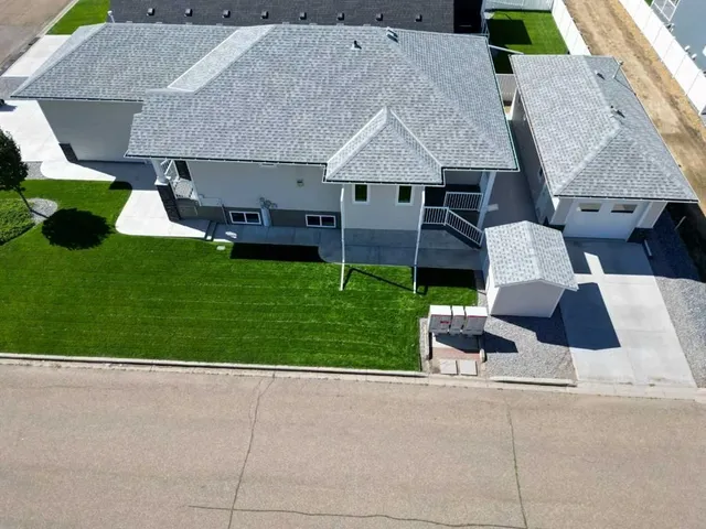 405 14 St, Drumheller 3