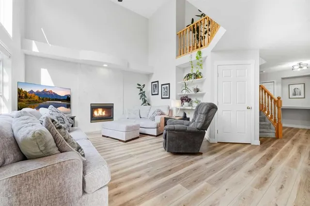 72 Arbour Crest Rd, Calgary 5