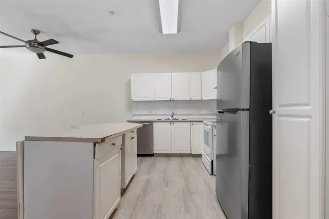 2850 51 St #114, Calgary 3