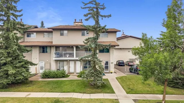 200 Brookpark Dr #711, Calgary 2