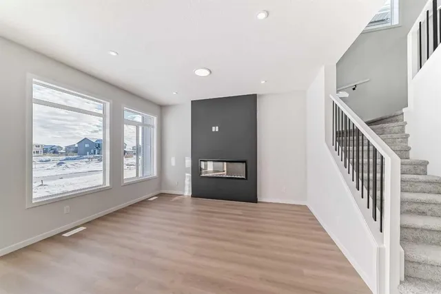 374 Corner Glen Way, Calgary 5