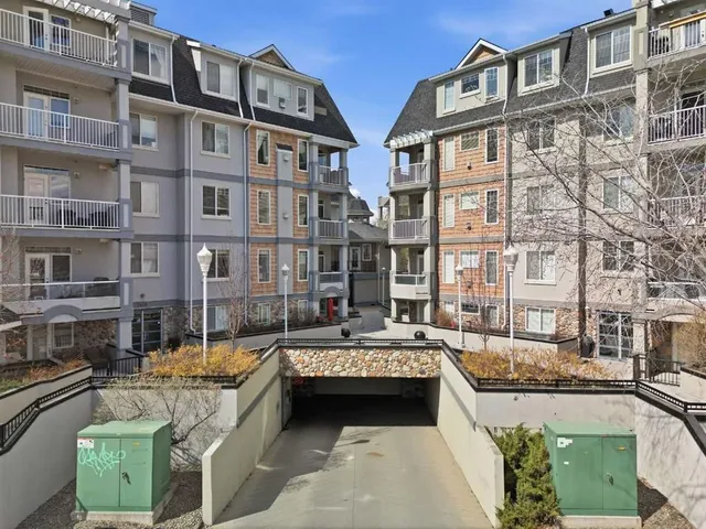 2411 Erlton Rd #103, Calgary 3