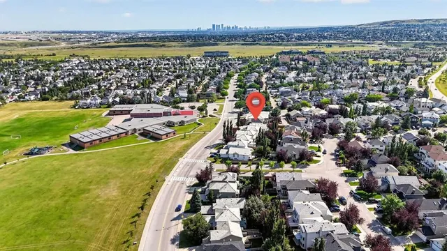 446 Harvest Hills Dr, Calgary 5