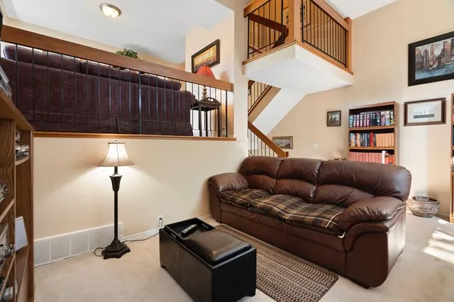 140 Glamis Terr, Calgary 5