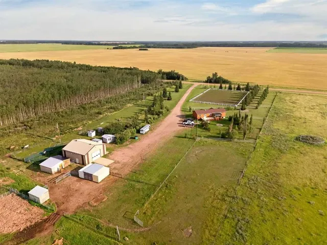 18142 Township Road 1102, High Level 3