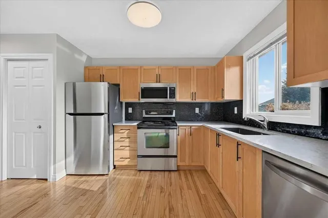 86 Cedarwood Lane, Calgary 3