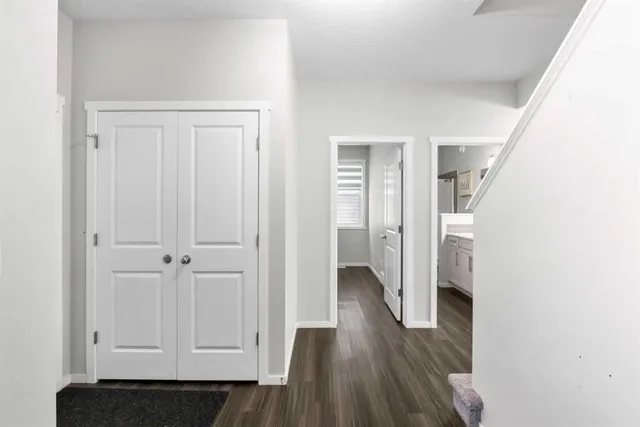 243 Savanna Lane, Calgary 4