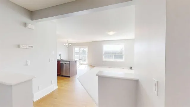 124 Everglen Way, Calgary 5