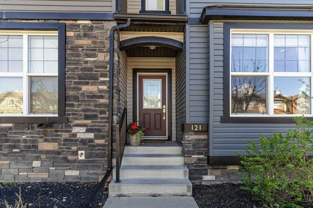 121 Sandpiper Rd, Fort McMurray 2