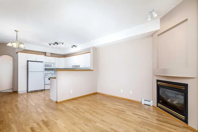 4512 52 Ave #105, Red Deer 5