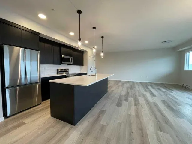 42 Cranbrook Gdns #2304, Calgary 2
