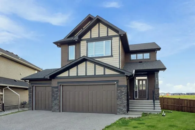 123 Dawson Harbour Crt, Chestermere 5