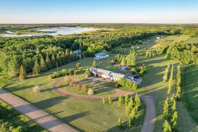 41243 Range Road 205, Rural Camrose County 2