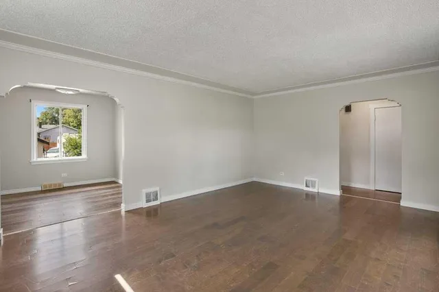 5330 42A Ave, Red Deer 5