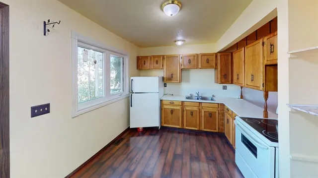 307 8 Ave, Bassano 3