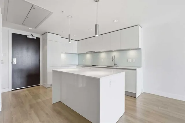 1122 3 St #1608, Calgary 5