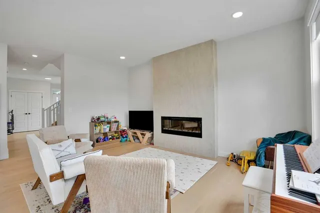 101 Wolf Hollow Terr, Calgary 5