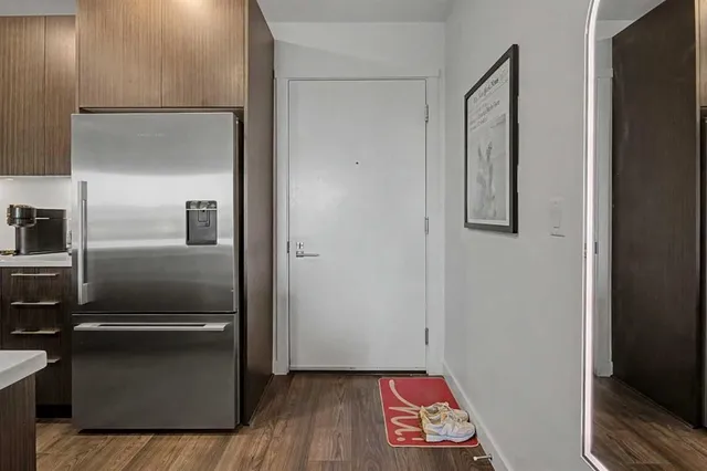 88 9 St #422, Calgary 3