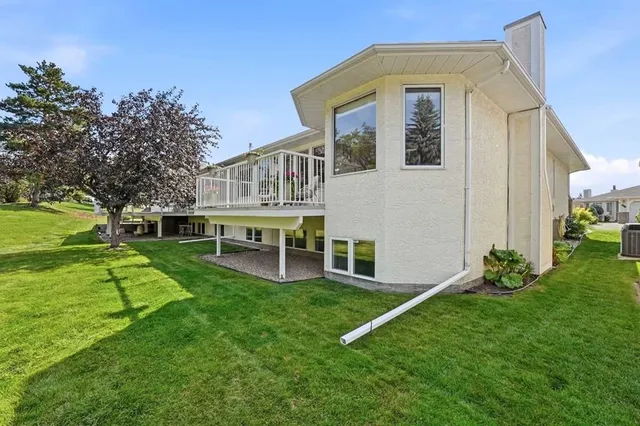 4901 Farrell Ave #15, Red Deer 2