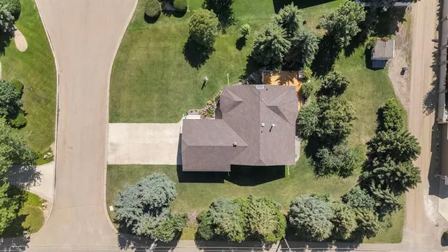 5209 57A St, Stettler 3