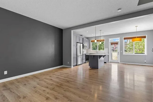 14 Kingfisher Cres, Airdrie 5