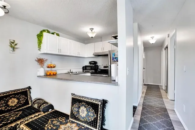 110 20 Ave #109, Calgary 4