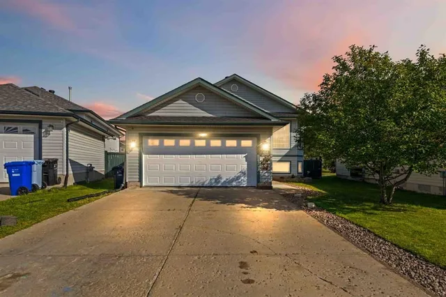 104 DICKEY Bay, Fort McMurray 3
