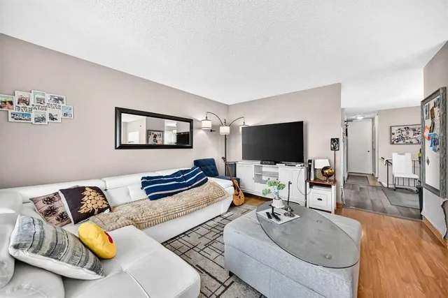 39 Aberdare Way, Calgary 4