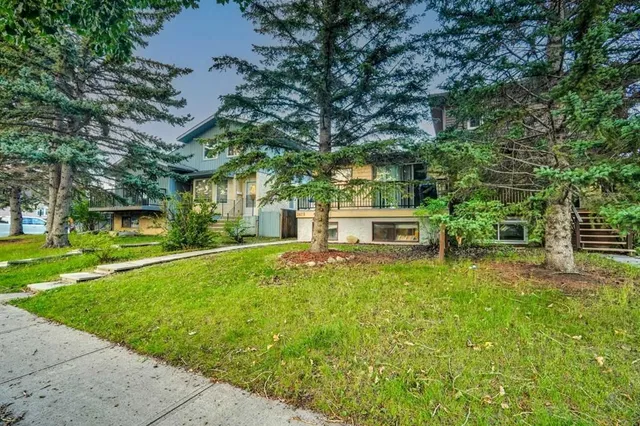3429 Cedarille Dr, Calgary 4