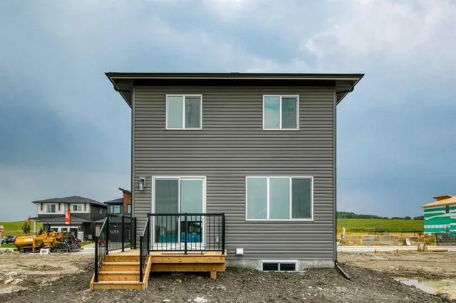 139 Fireside Close, Cochrane 3