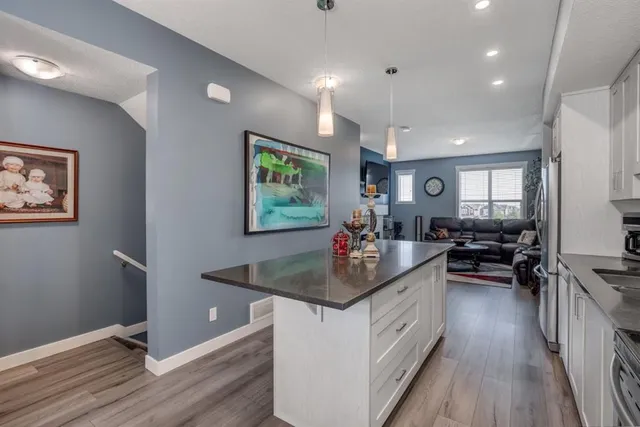 258 Copperleaf Way, Calgary 5