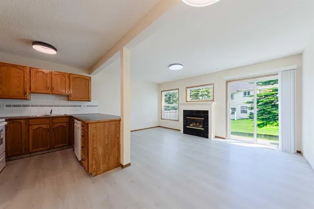 88 Country Hills Villas, Calgary 4