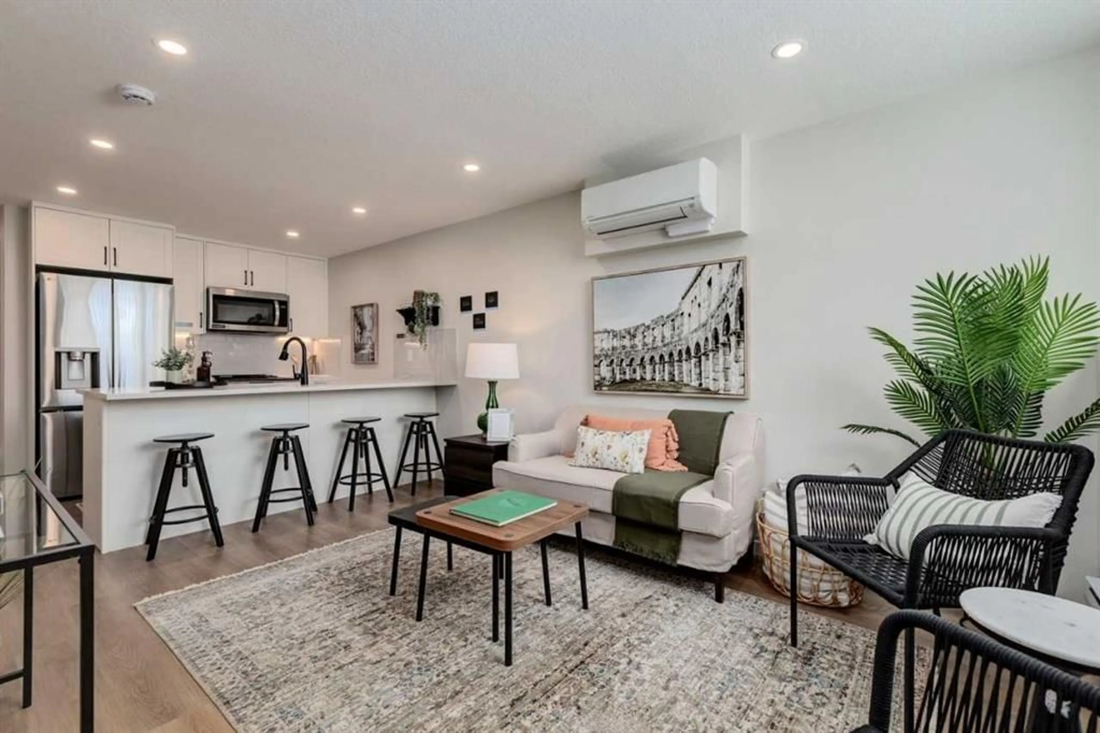 pillar/IMG-A2339220_2.jpg