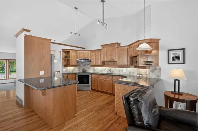 152 Waterstone Pl, Airdrie 5