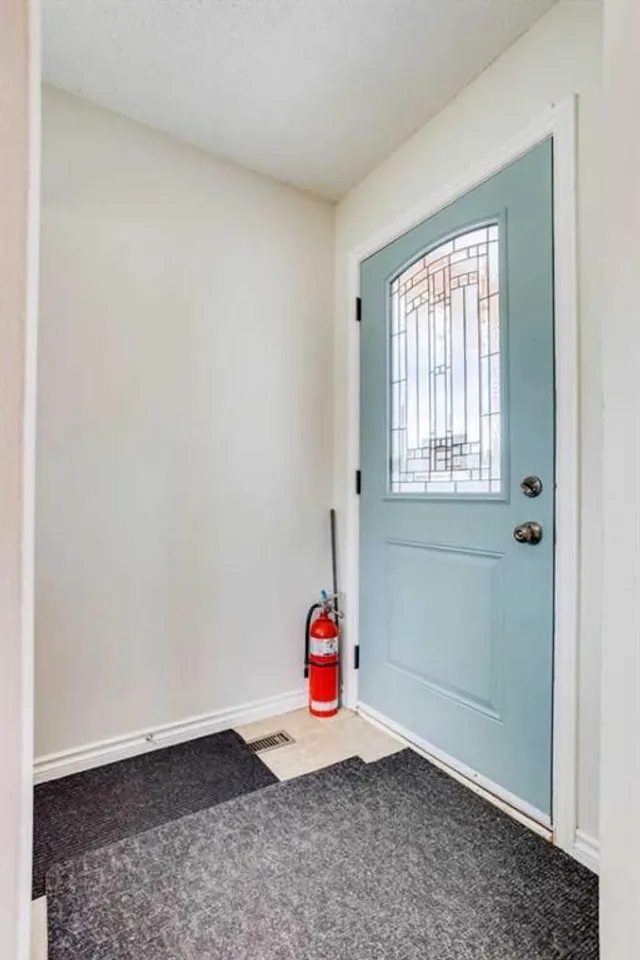 170 Wolverine Dr, Fort McMurray 3
