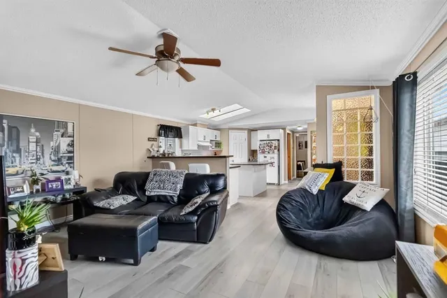 188 McKinlay Cres, Fort McMurray 5