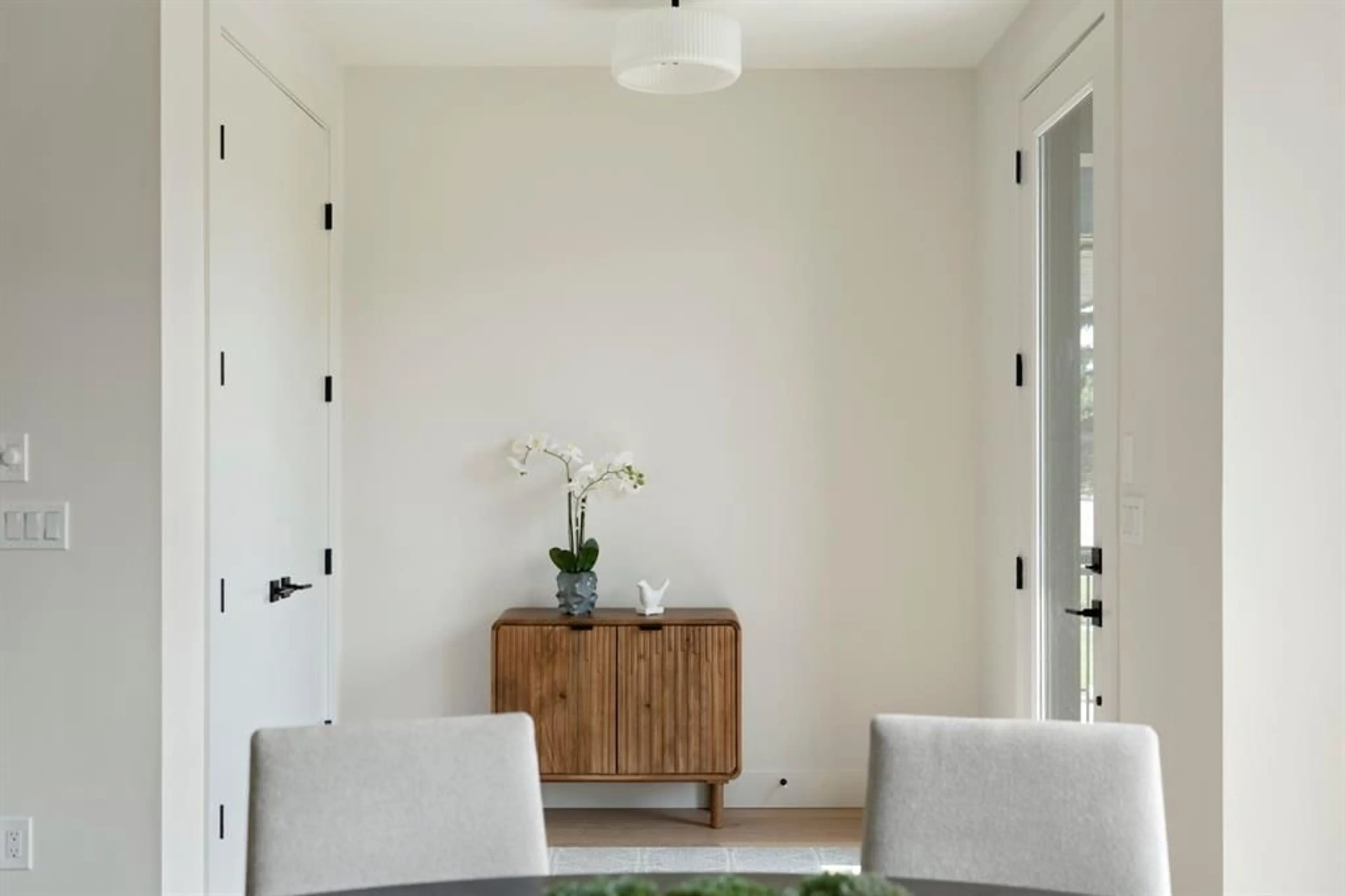 pillar/IMG-A2339298_2.jpg