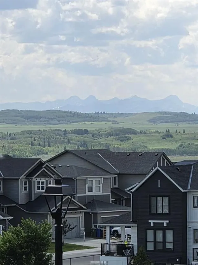 69 Heritage Pk, Cochrane 5