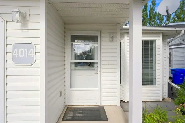 4014 Shannon Dr, Olds 2