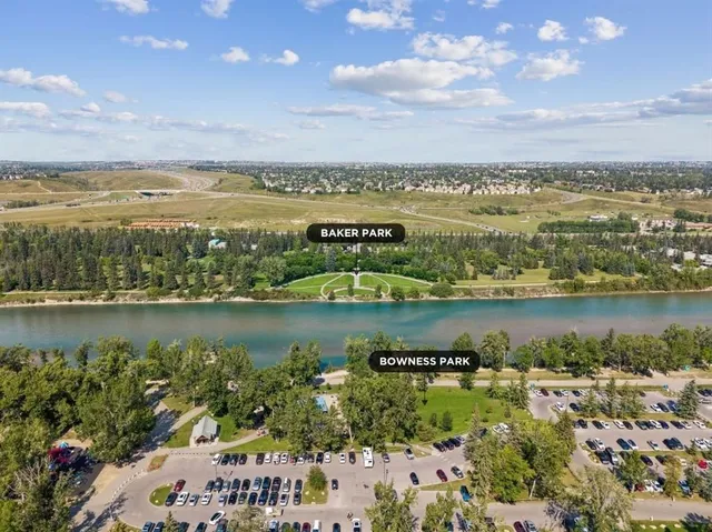 8832 34 Ave, Calgary 3