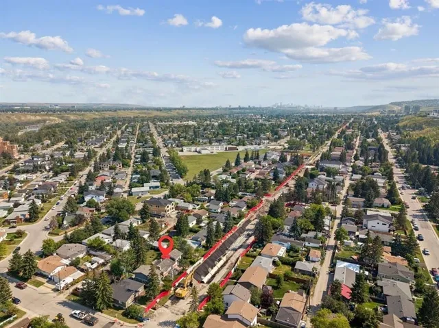 8832 34 Ave, Calgary 5