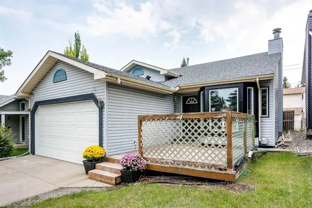 127 Shawinigan Dr, Calgary 2
