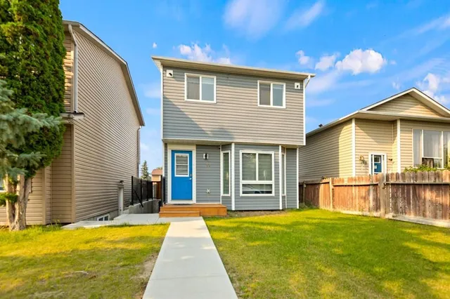 71 Martindale Crt, Calgary 3