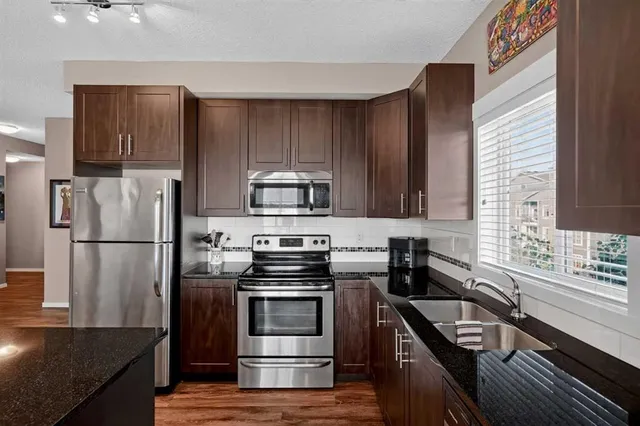 755 Copperpond Blvd #1409, Calgary 5