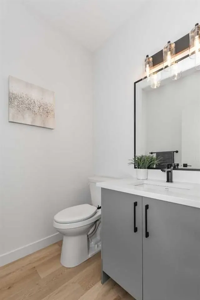 174 Heritage Cir, Cochrane 5