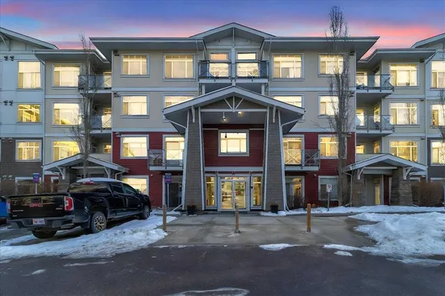 22 Auburn Bay Link #210, Calgary